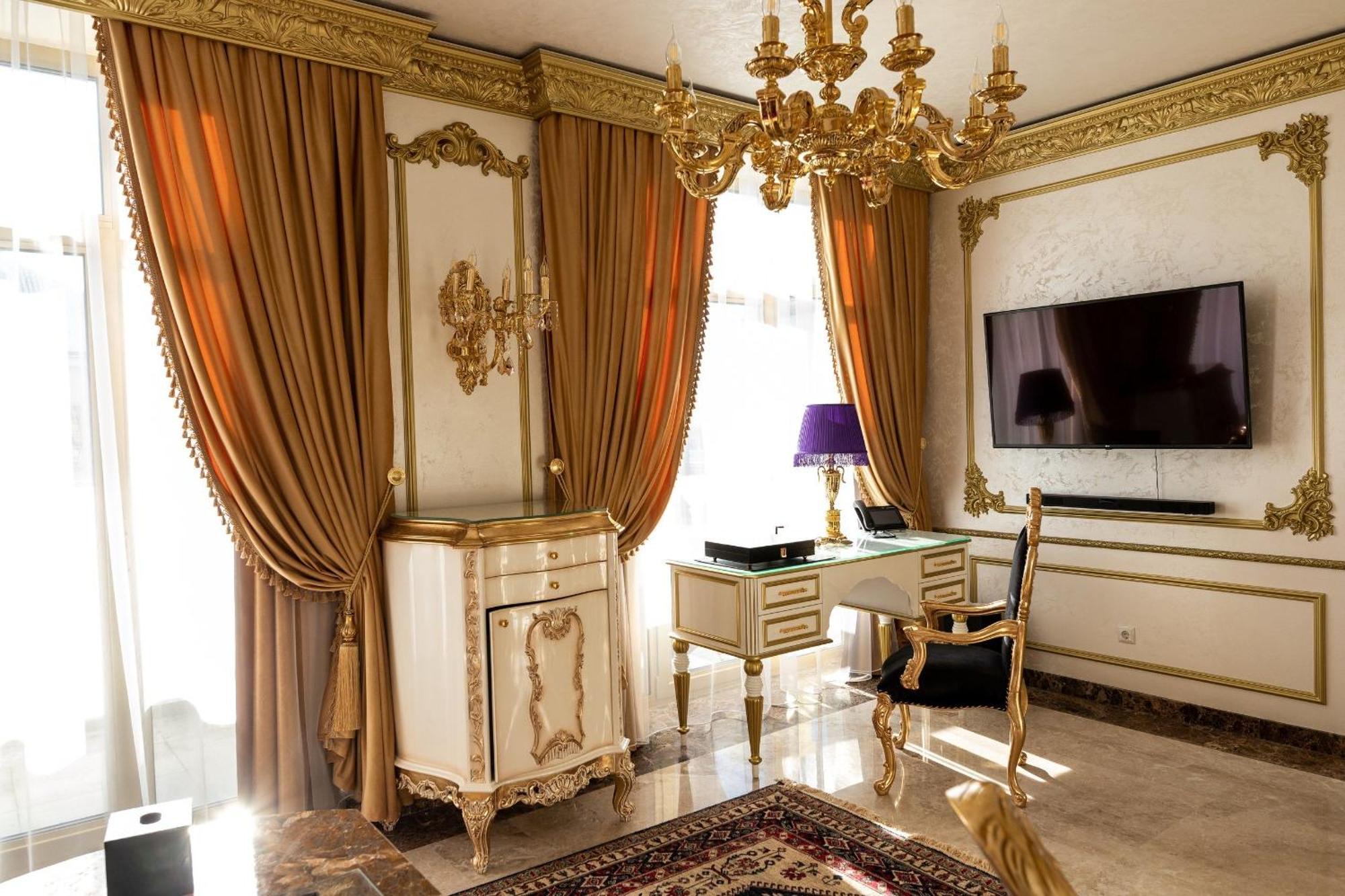 Royal Palace Luxury Hotel And Spa Khmelʼnytsʼkyy Стая снимка