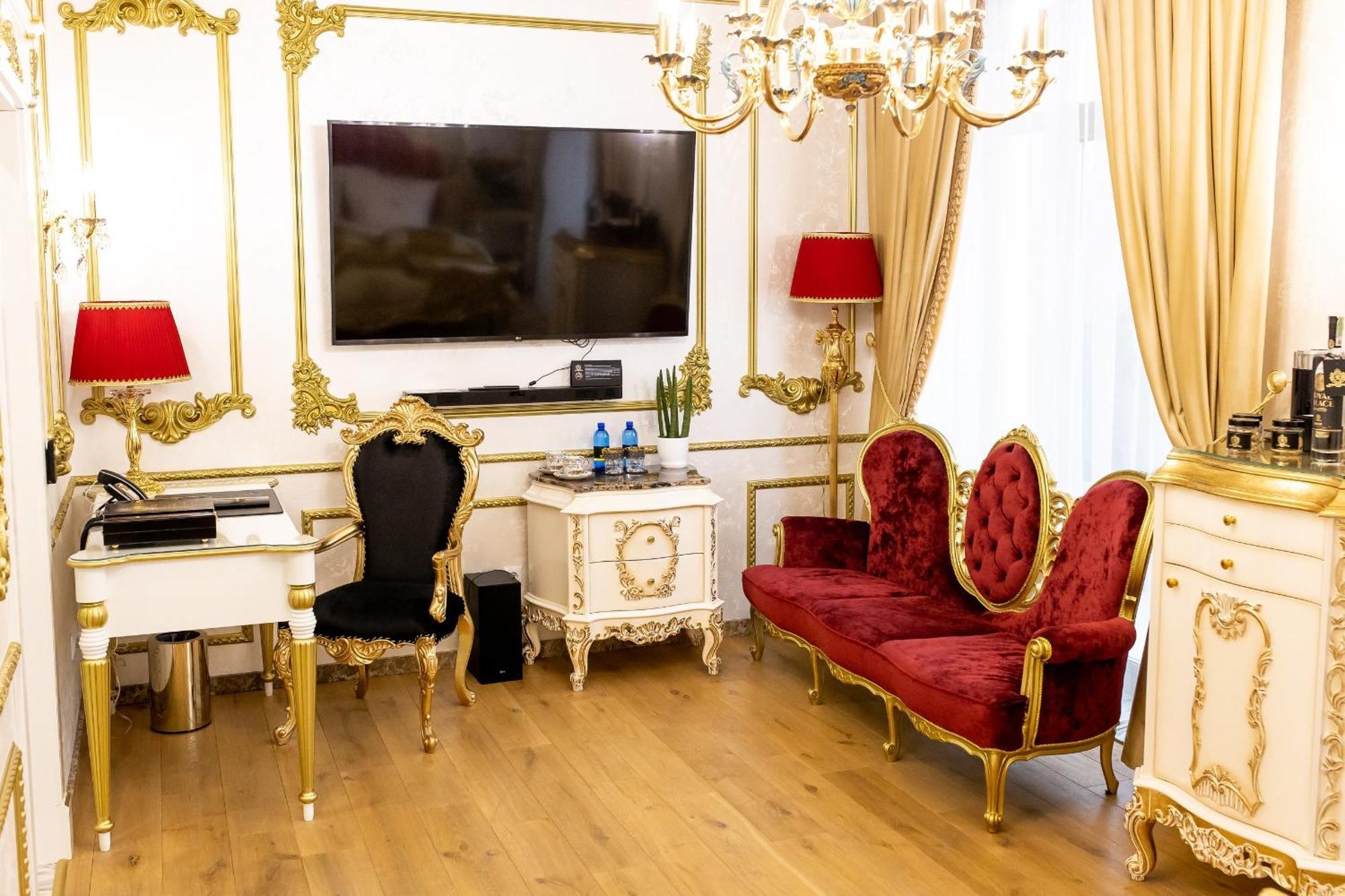 Royal Palace Luxury Hotel And Spa Khmelʼnytsʼkyy Стая снимка