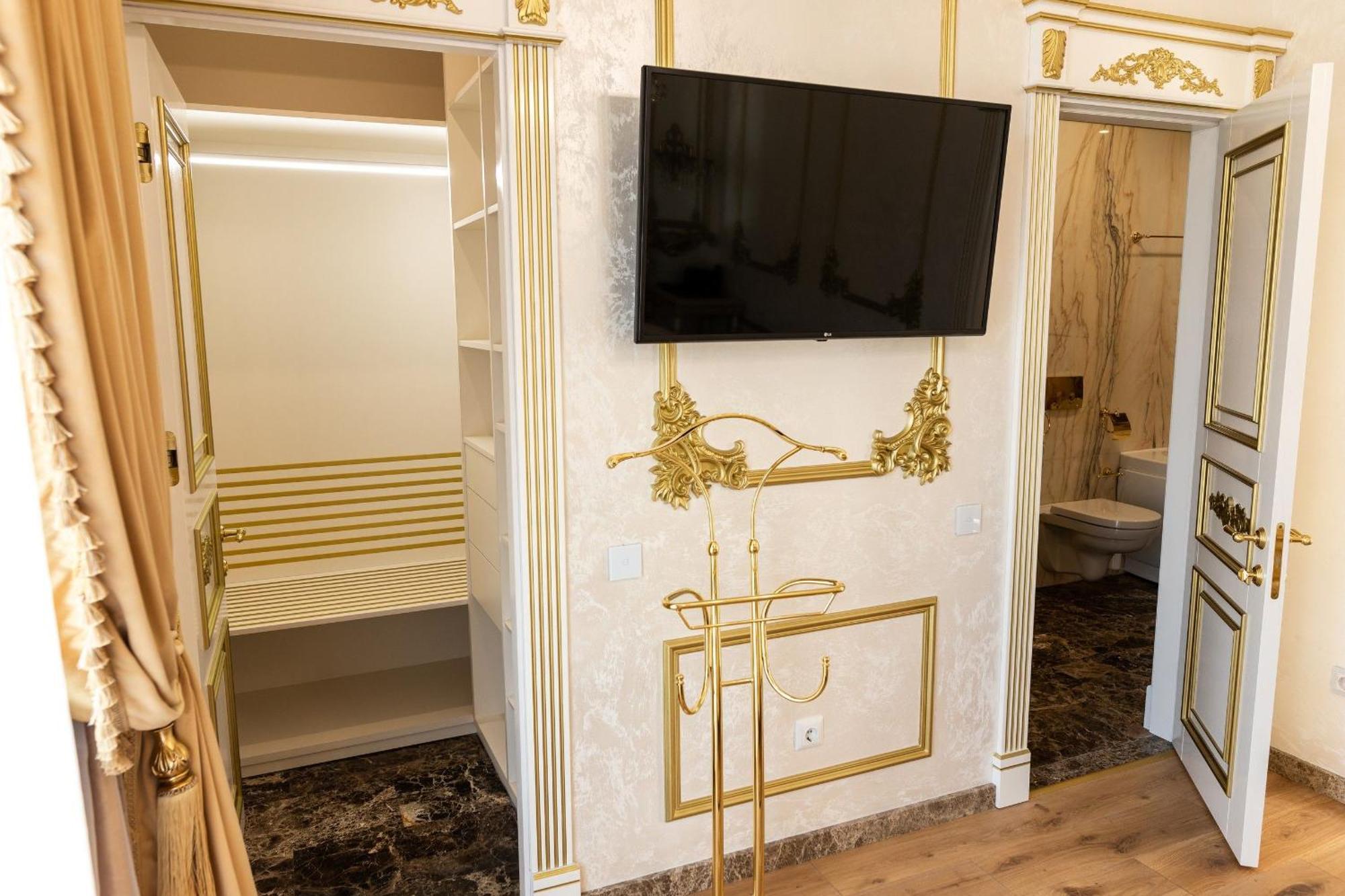 Royal Palace Luxury Hotel And Spa Khmelʼnytsʼkyy Стая снимка