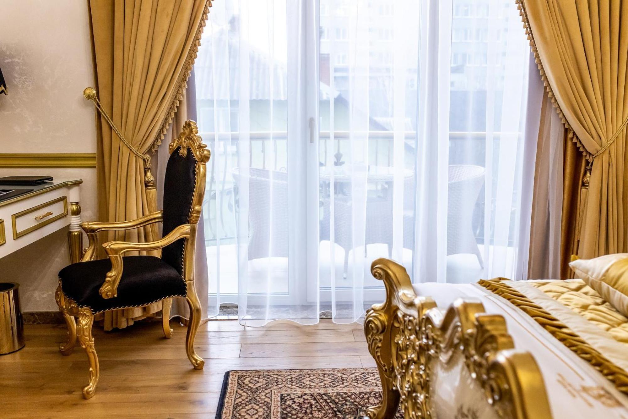 Royal Palace Luxury Hotel And Spa Khmelʼnytsʼkyy Стая снимка