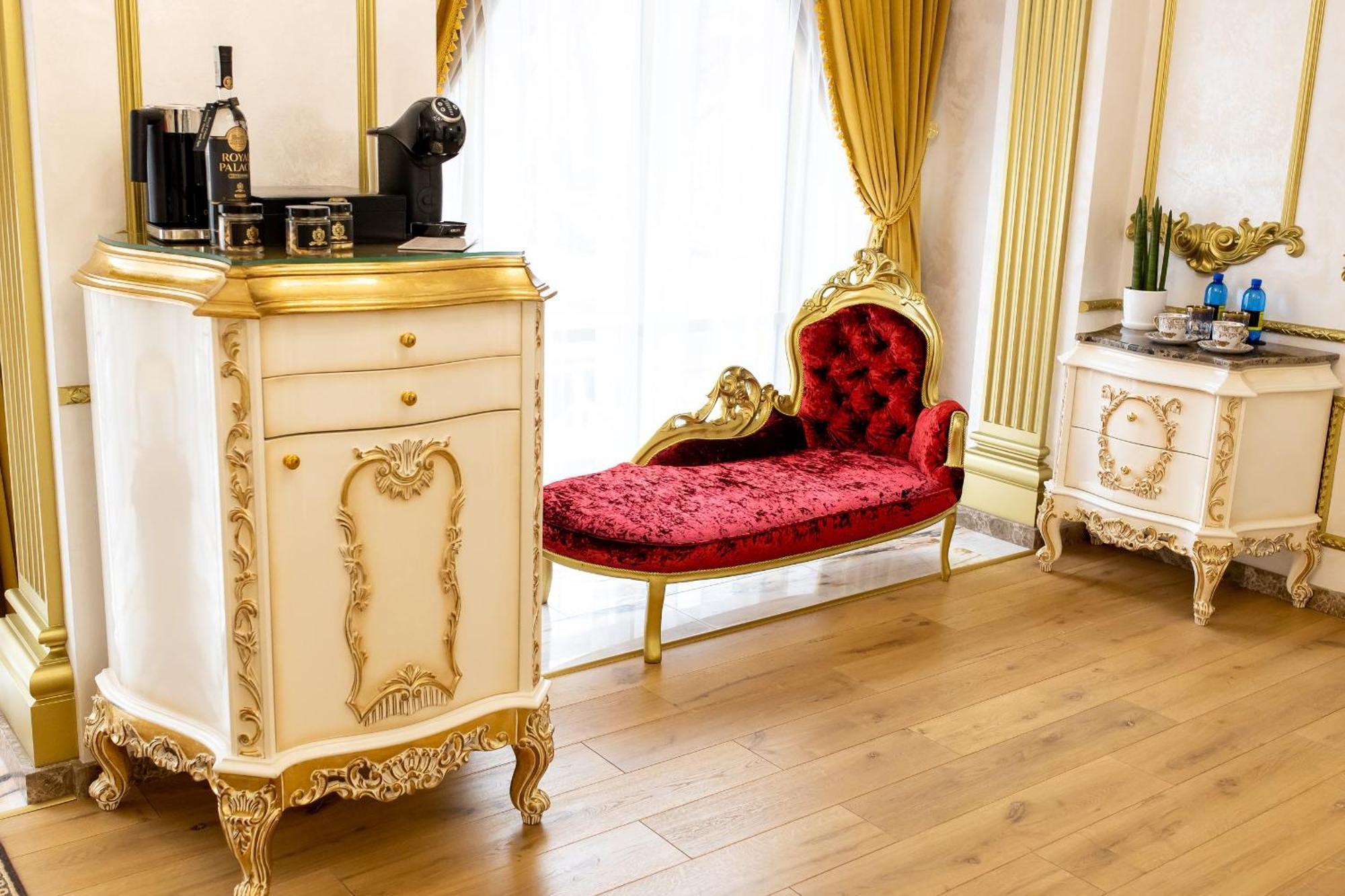 Royal Palace Luxury Hotel And Spa Khmelʼnytsʼkyy Стая снимка