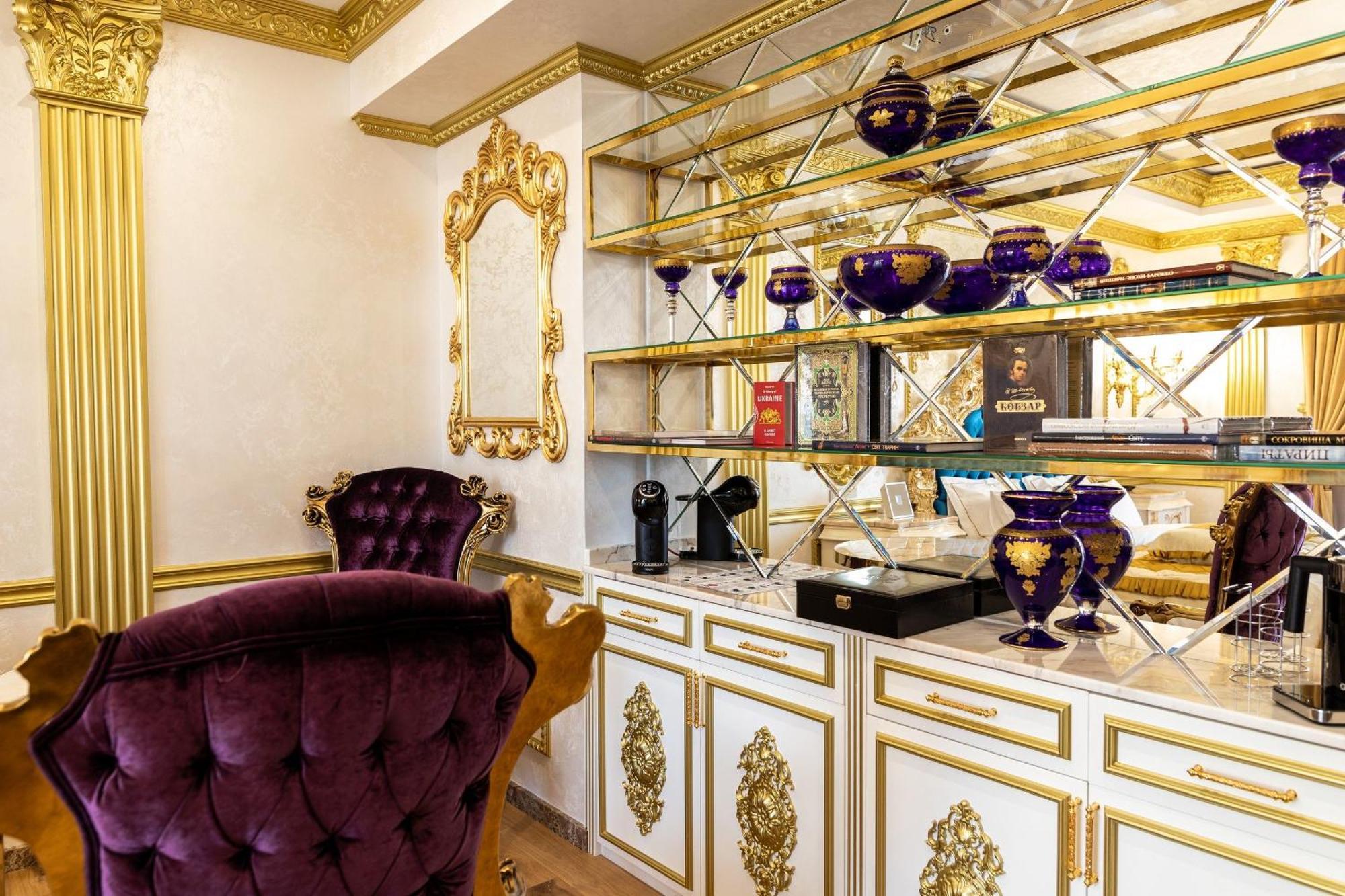 Royal Palace Luxury Hotel And Spa Khmelʼnytsʼkyy Стая снимка