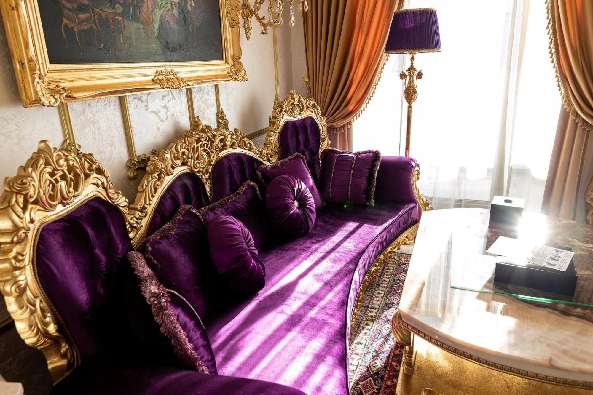 Royal Palace Luxury Hotel And Spa Khmelʼnytsʼkyy Стая снимка