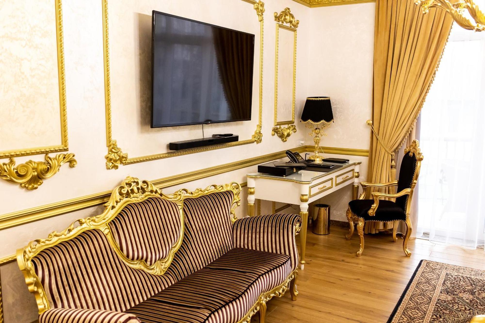 Royal Palace Luxury Hotel And Spa Khmelʼnytsʼkyy Стая снимка