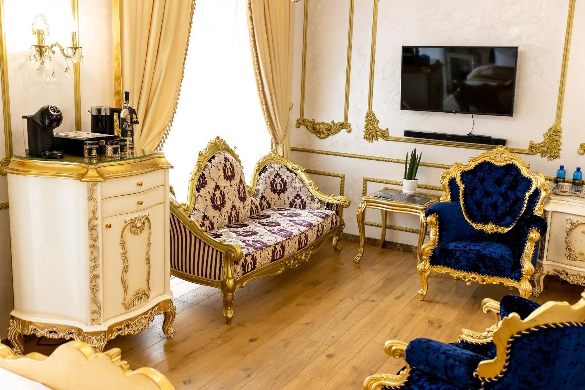 Royal Palace Luxury Hotel And Spa Khmelʼnytsʼkyy Стая снимка