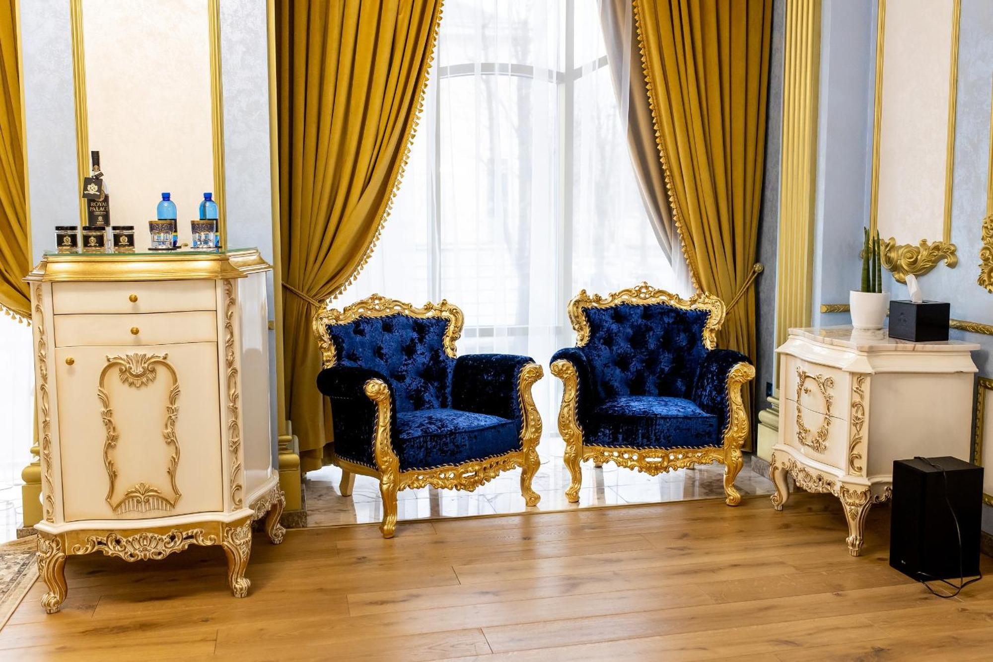 Royal Palace Luxury Hotel And Spa Khmelʼnytsʼkyy Стая снимка