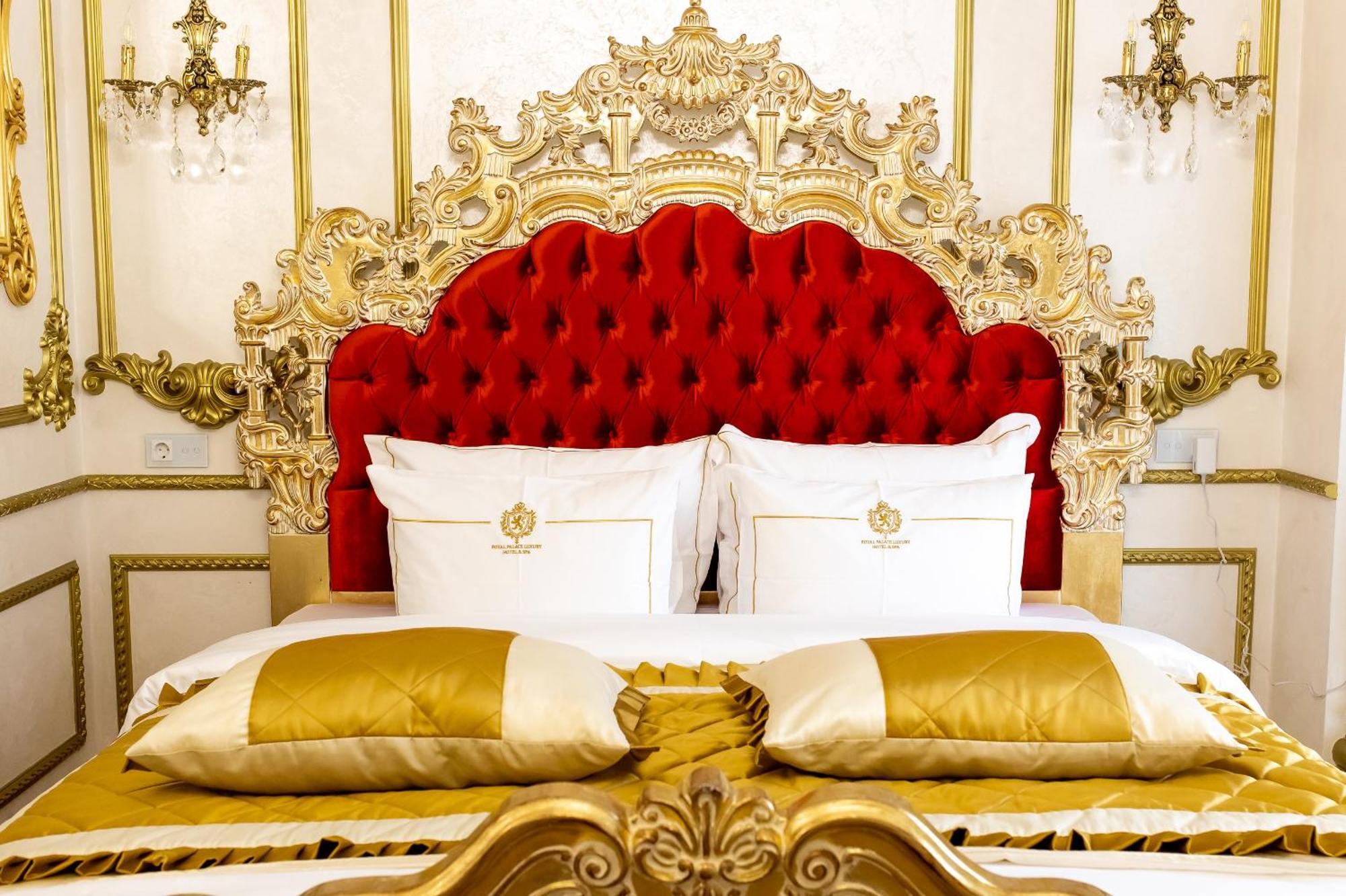 Royal Palace Luxury Hotel And Spa Khmelʼnytsʼkyy Стая снимка