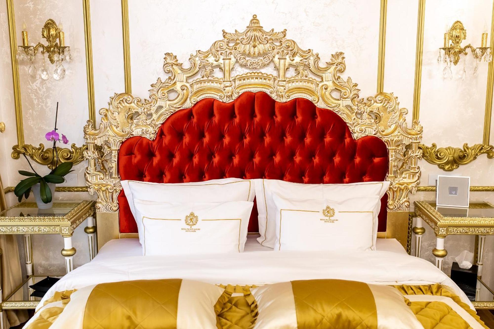 Royal Palace Luxury Hotel And Spa Khmelʼnytsʼkyy Стая снимка