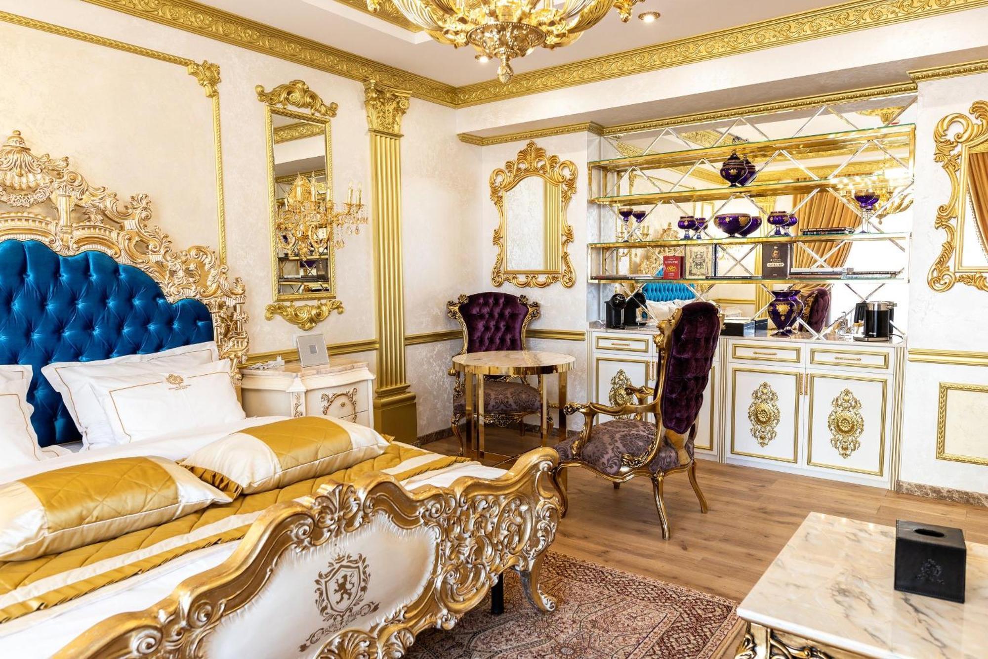 Royal Palace Luxury Hotel And Spa Khmelʼnytsʼkyy Стая снимка