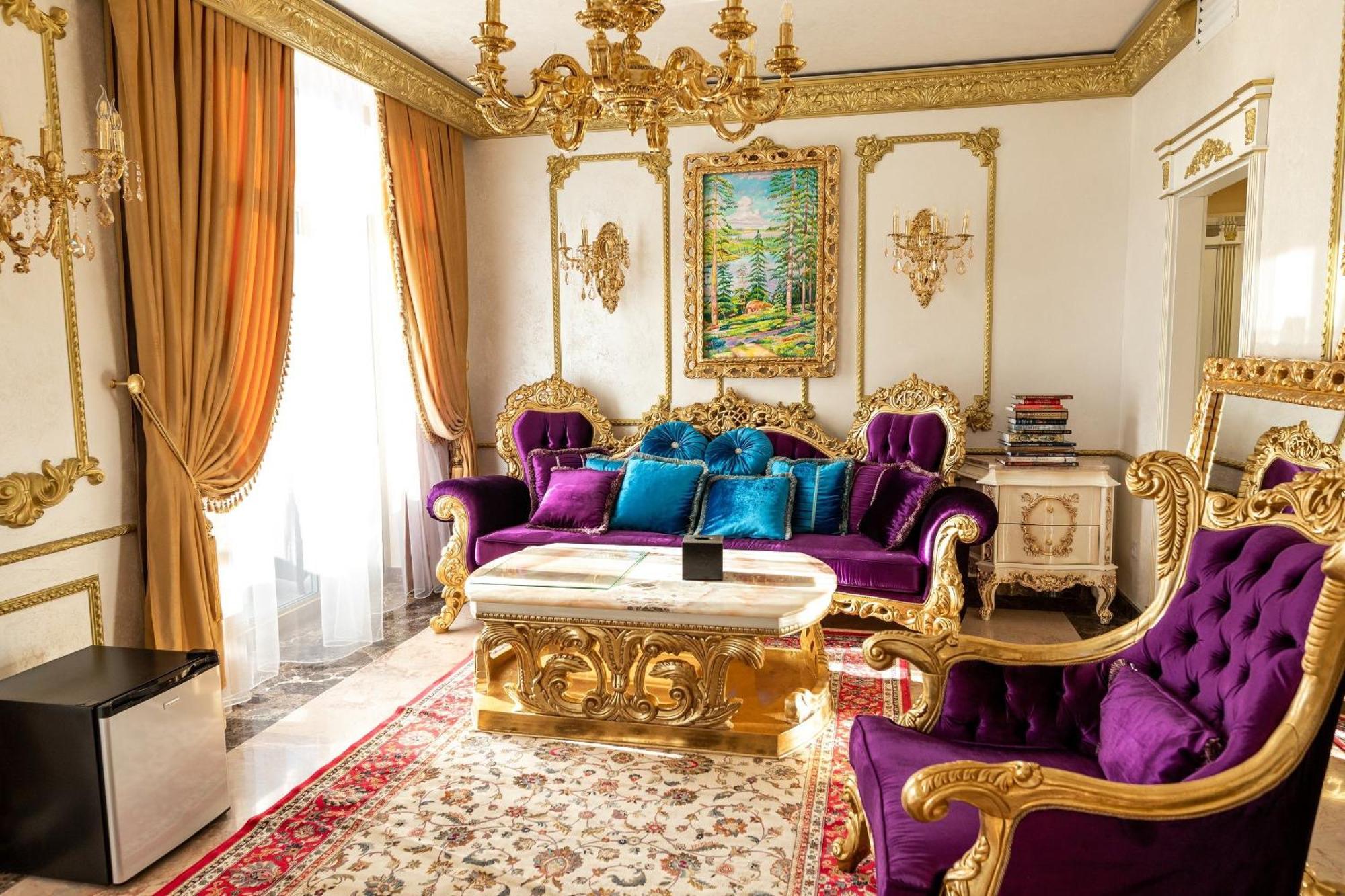 Royal Palace Luxury Hotel And Spa Khmelʼnytsʼkyy Стая снимка