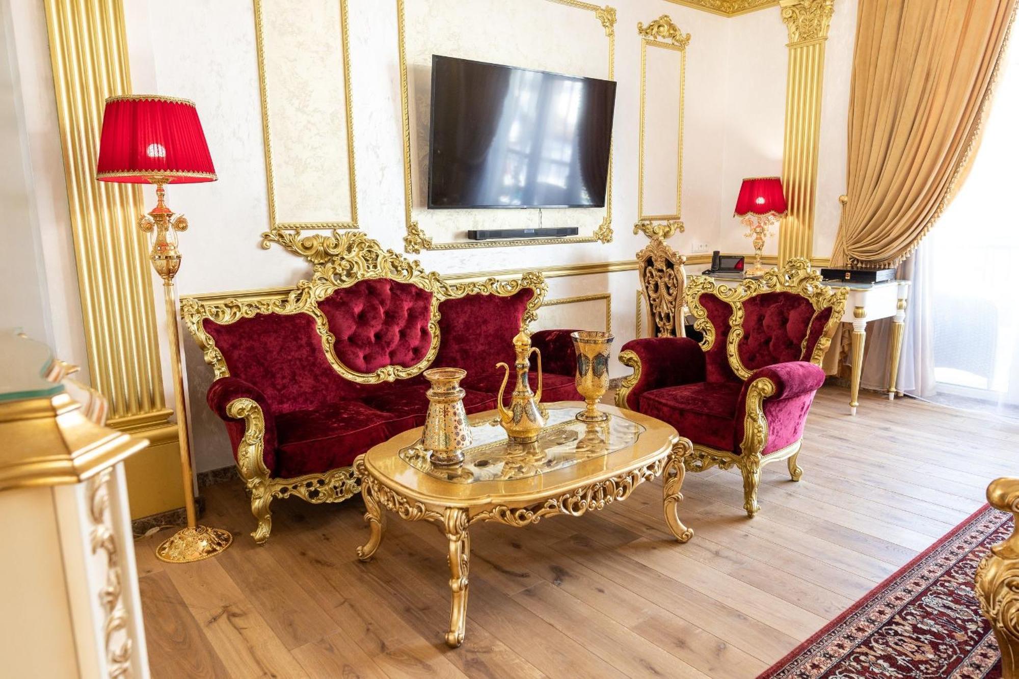 Royal Palace Luxury Hotel And Spa Khmelʼnytsʼkyy Стая снимка